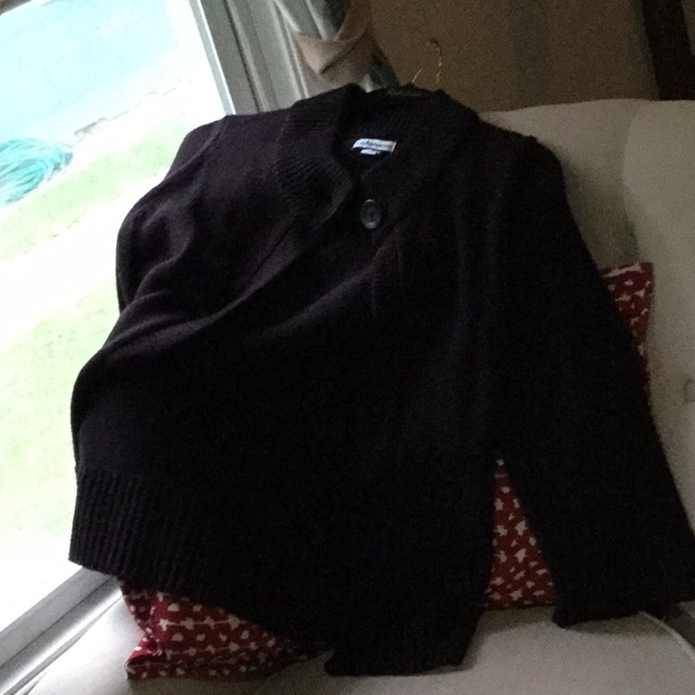 Sweater - Picture 10 of 11